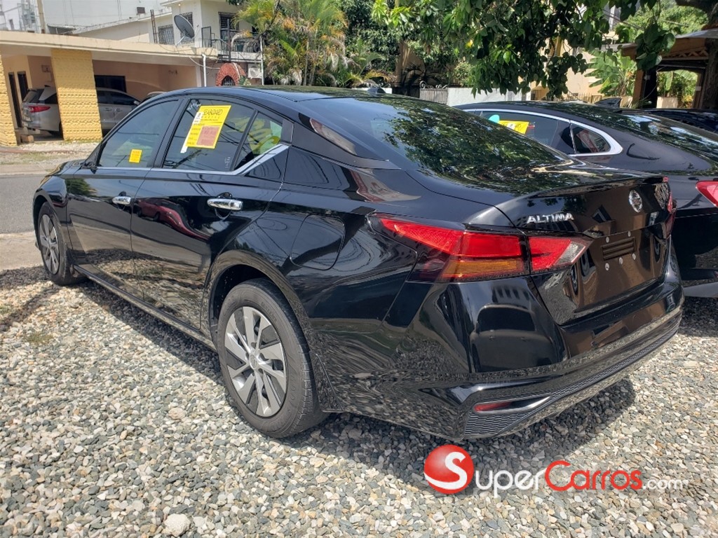 2020 Nissan Altima S — foto 3 / 8