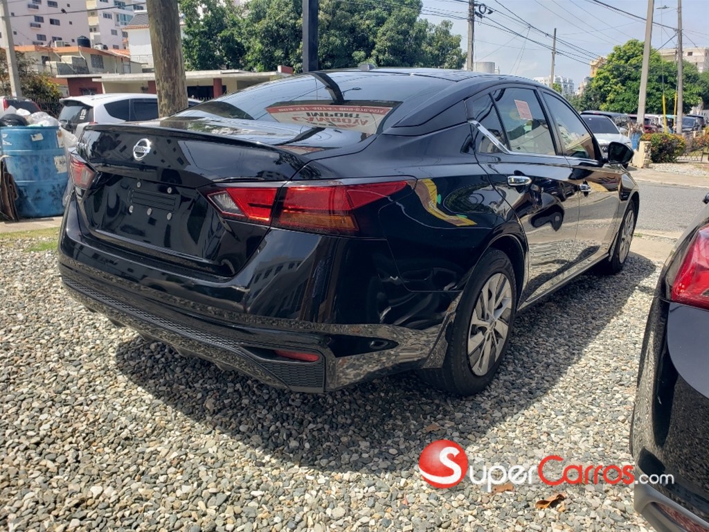 2020 Nissan Altima S — foto 5 / 8