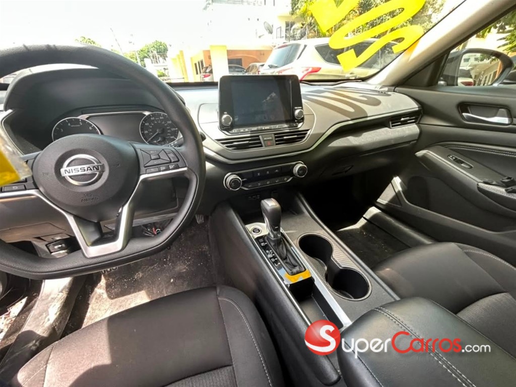 2020 Nissan Altima S — foto 7 / 8