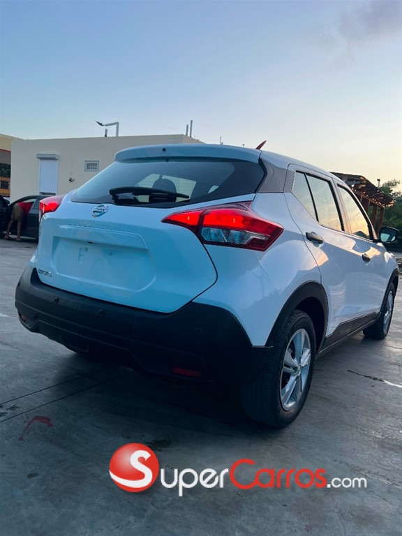 2020 Nissan Kicks SV — foto 4 / 11