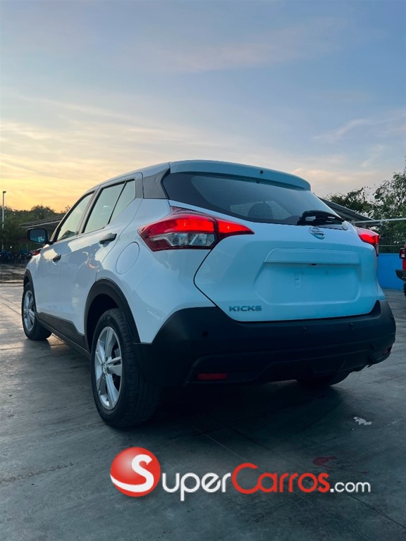 2020 Nissan Kicks SV — foto 5 / 11