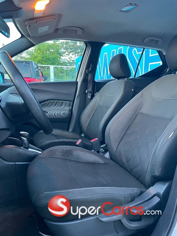 2020 Nissan Kicks SV — foto 6 / 11