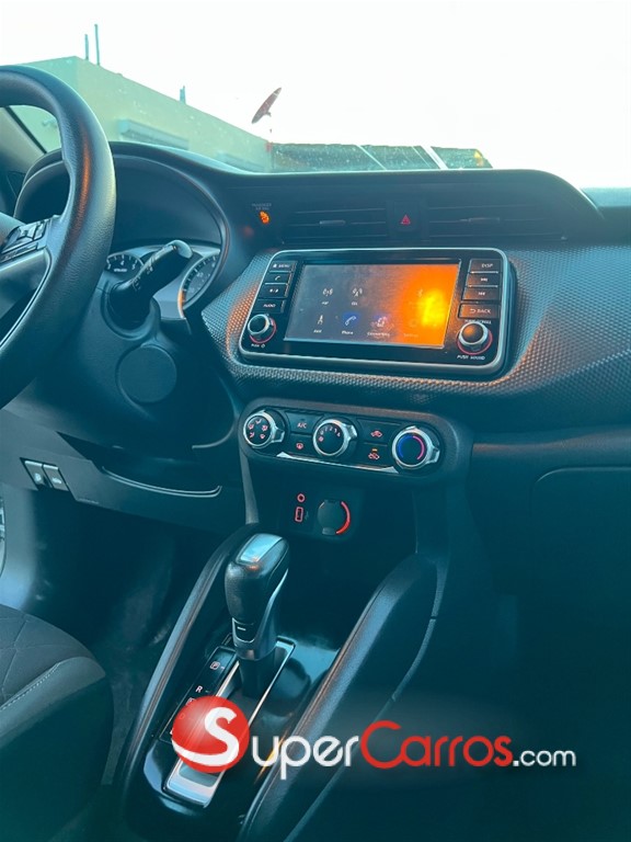 2020 Nissan Kicks SV — foto 9 / 11