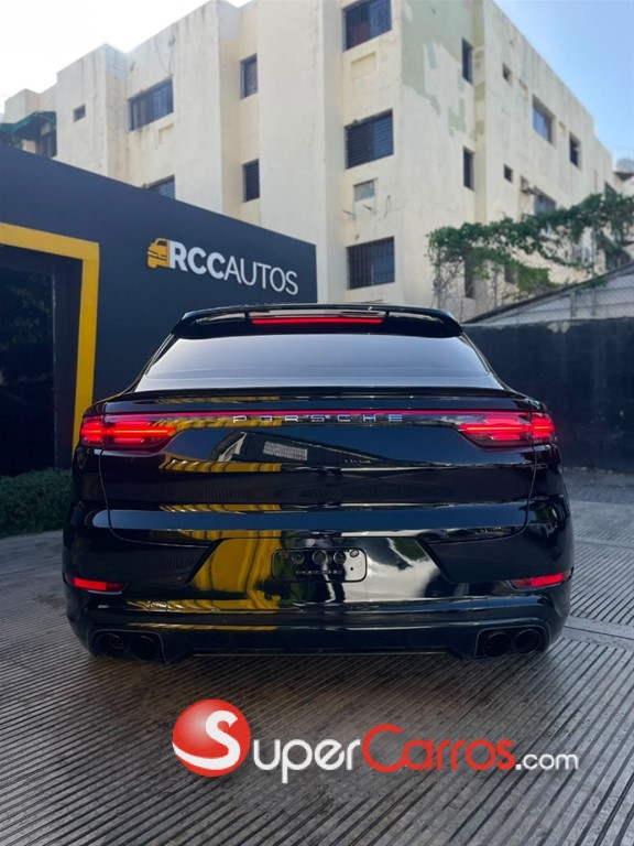 2020 Porsche Cayenne Coupe S — foto 7 / 10