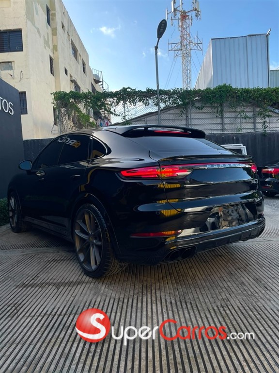 2020 Porsche Cayenne Coupe S — foto 9 / 10