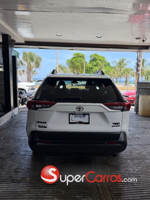 2021 Toyota RAV4 TRD — foto 12 / 12