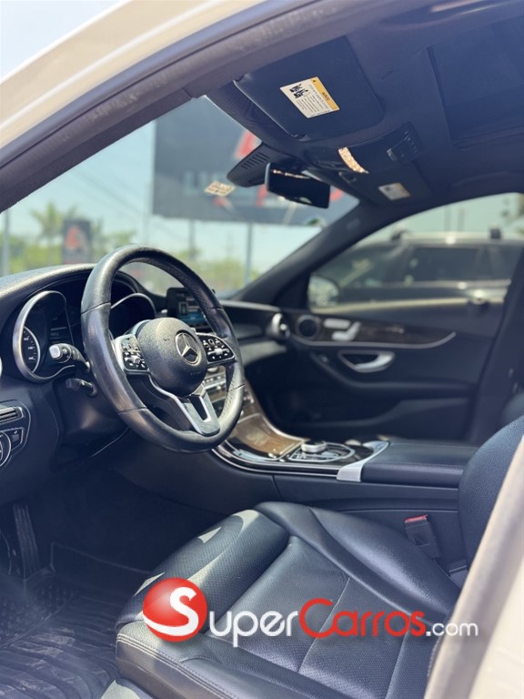 2019 Mercedes-Benz Clase C 300 4 Matic — foto 7 / 9