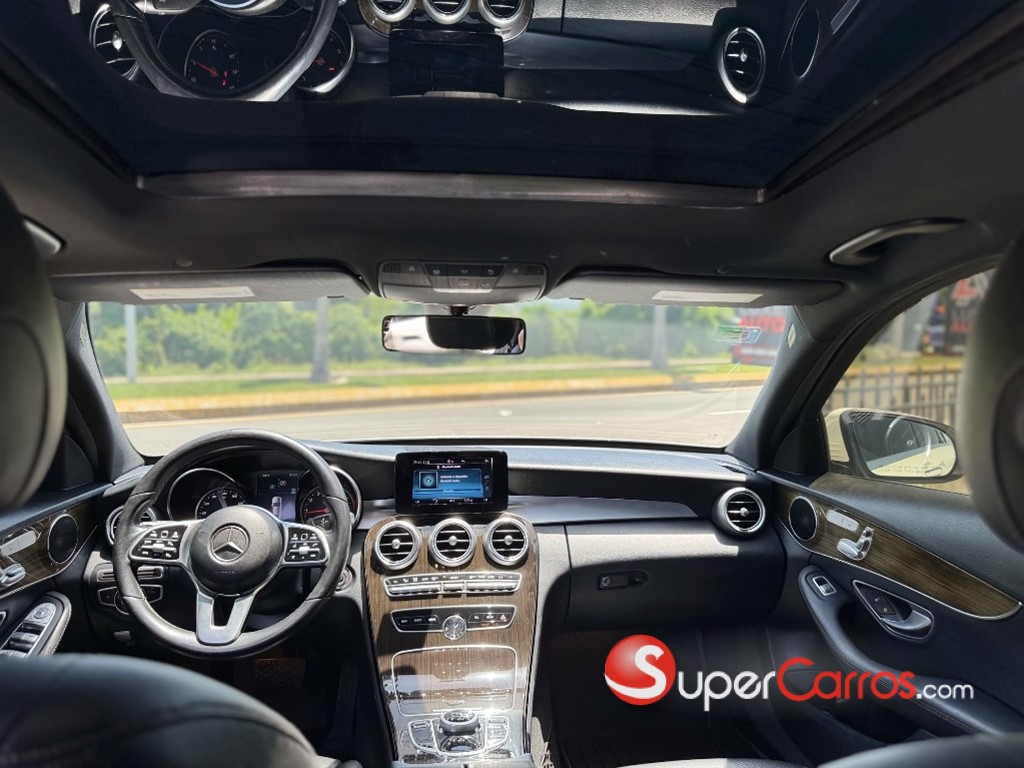 2019 Mercedes-Benz Clase C 300 4 Matic — foto 8 / 9