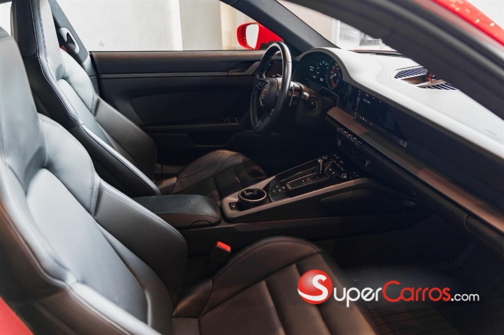 2021 Porsche 911 Carrera 4 S — foto 7 / 9