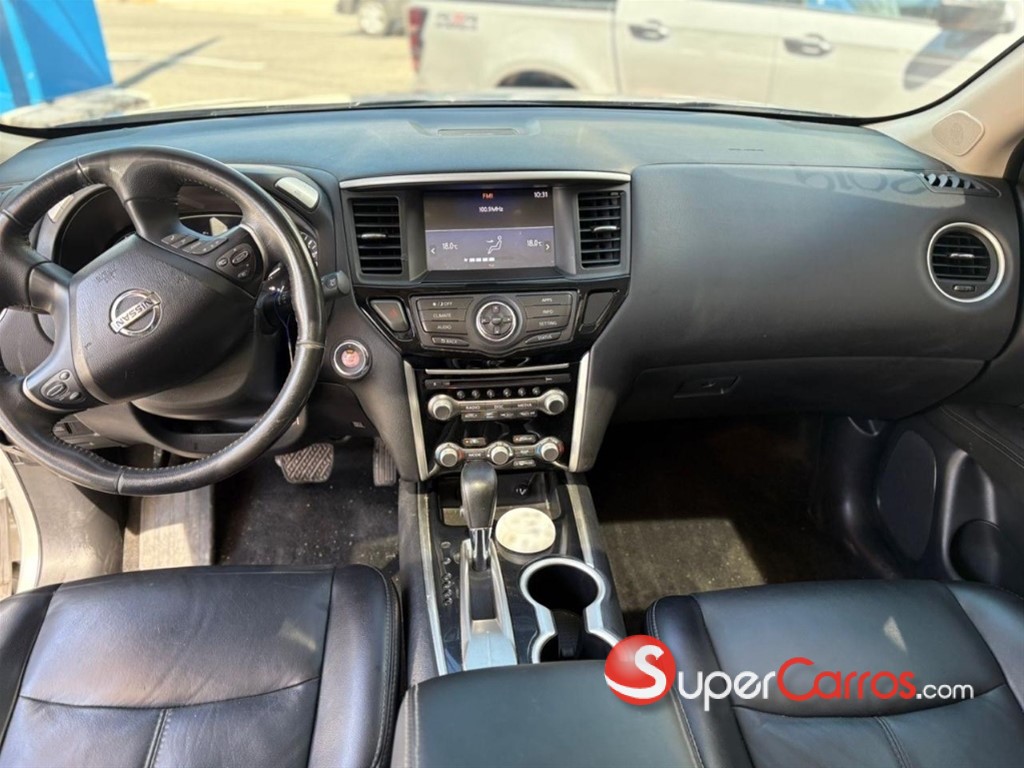 2019 Nissan Pathfinder Limited — foto 9 / 10