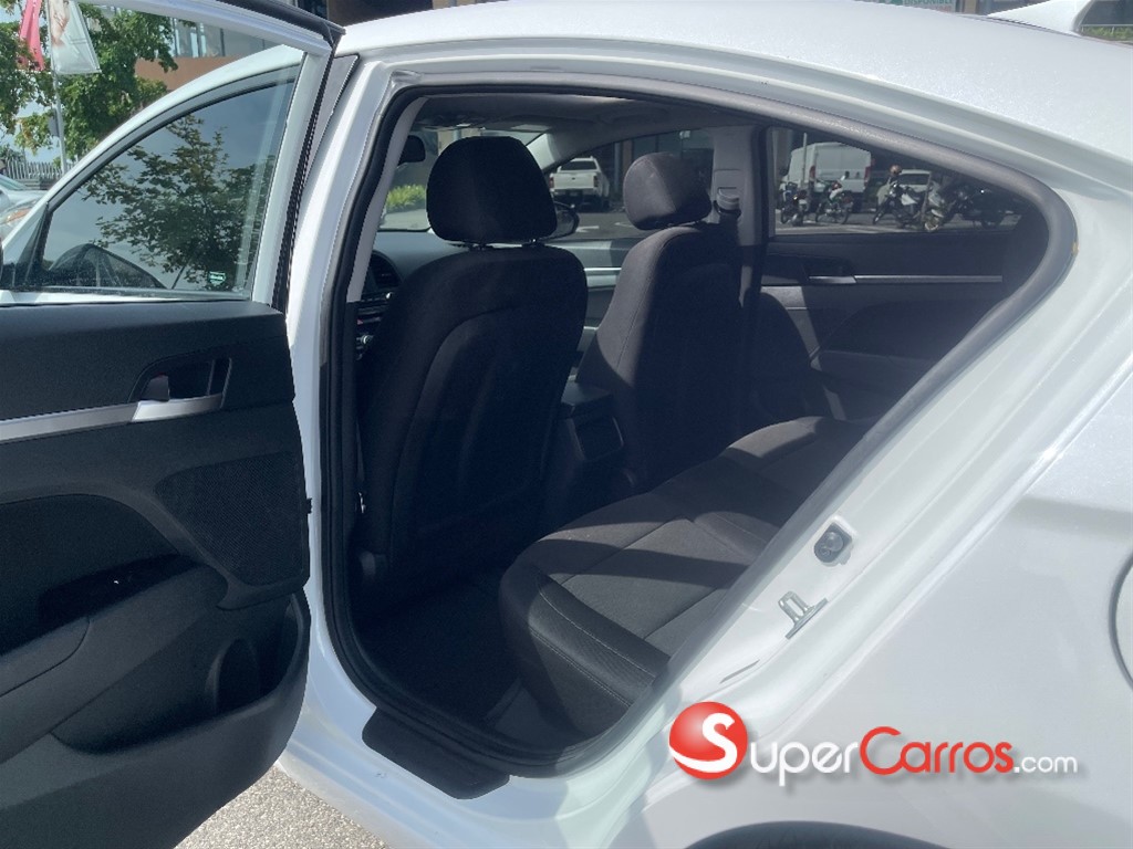 2020 Hyundai Elantra Value Edition — foto 11 / 12