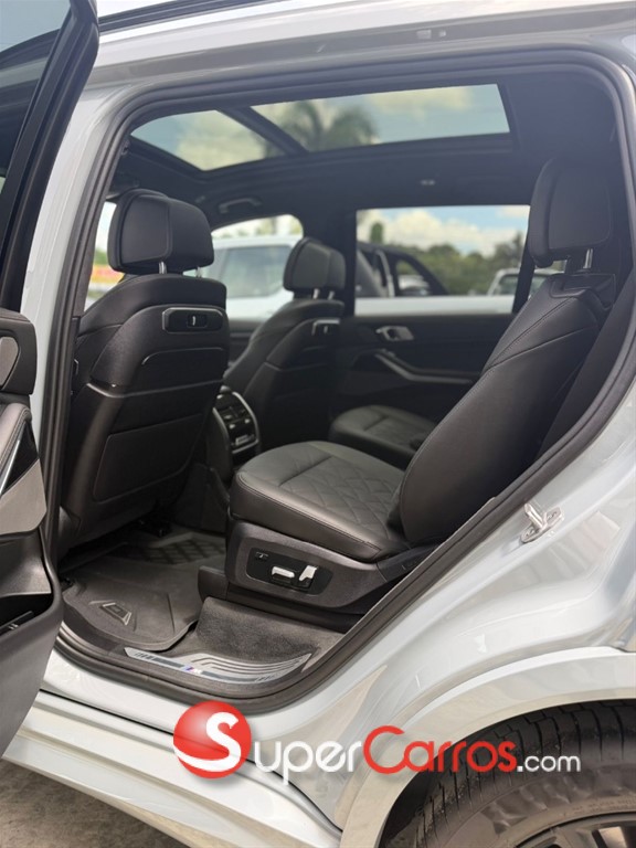 2024 BMW X 7 XDRIVE 40i — foto 7 / 9