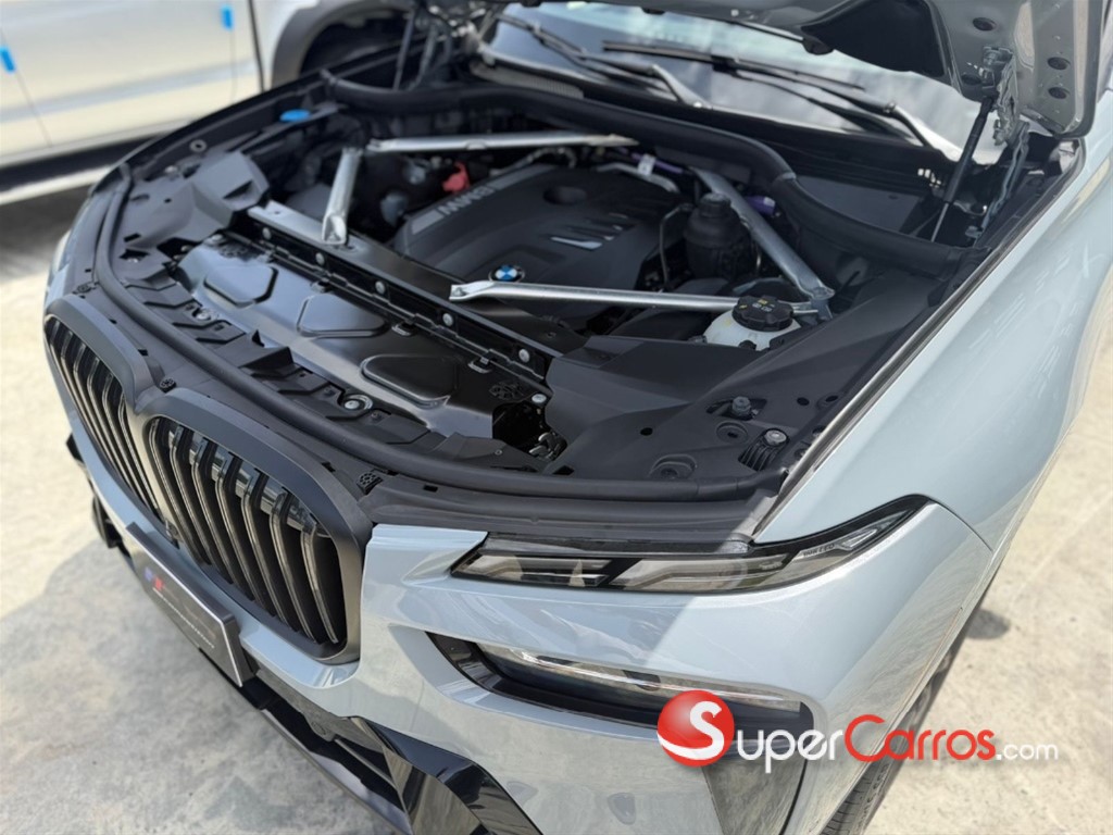2024 BMW X 7 XDRIVE 40i — foto 9 / 9