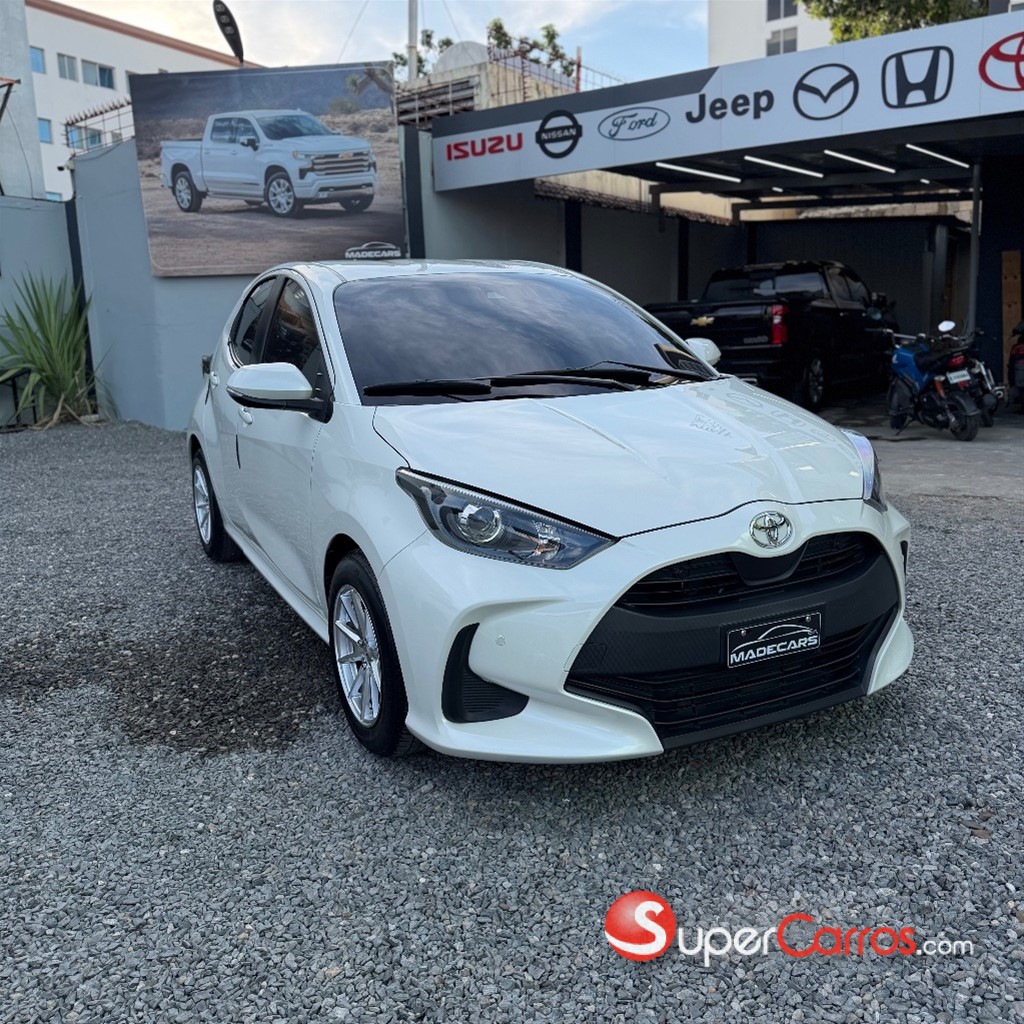 2020 Toyota Yaris — foto 2 / 9