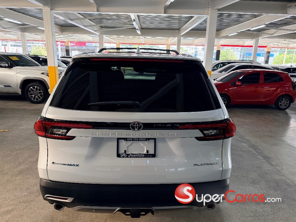 2024 Toyota Grand Highlander Max Platinum Hybrid — foto 5 / 12