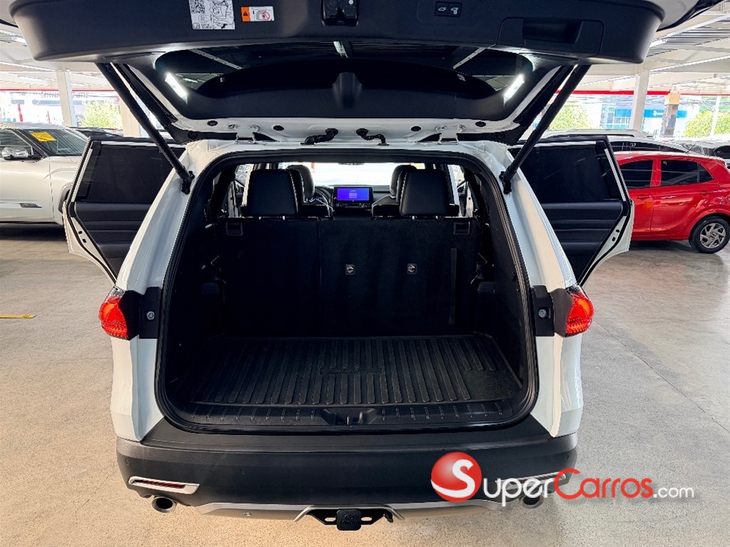 2024 Toyota Grand Highlander Max Platinum Hybrid — foto 11 / 12