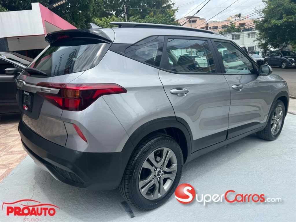 2022 Kia Seltos — foto 6 / 10