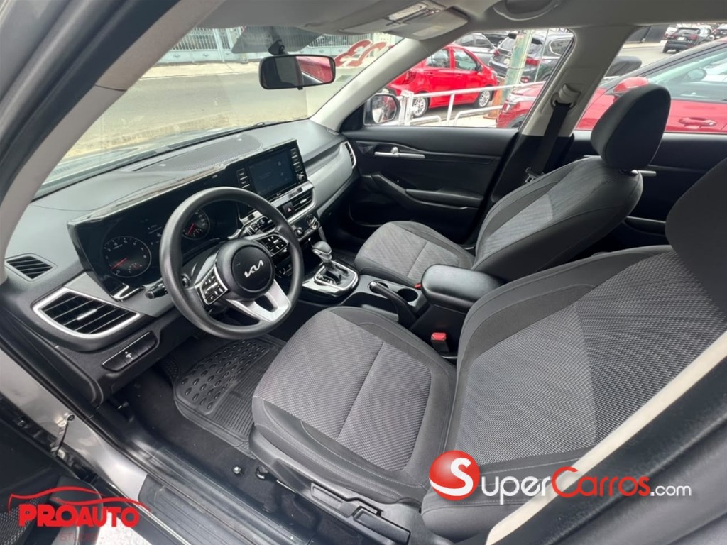 2022 Kia Seltos — foto 7 / 10