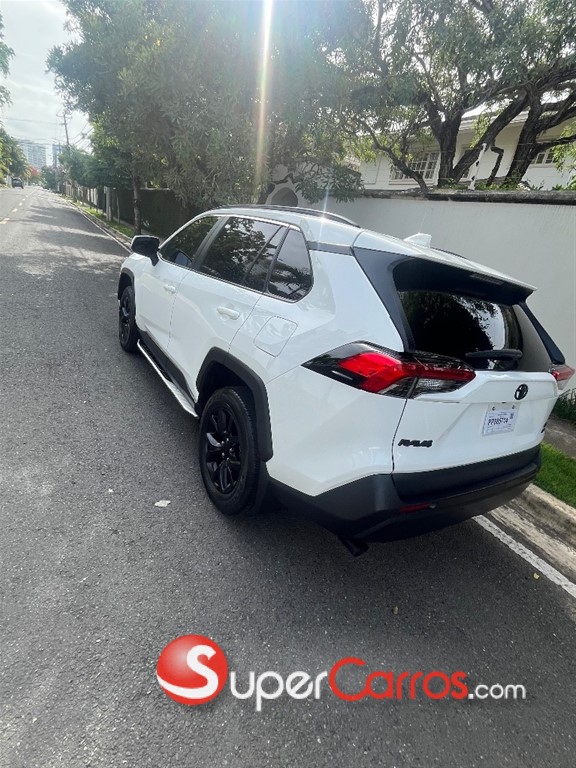 2022 Toyota RAV4 LE — foto 4 / 11