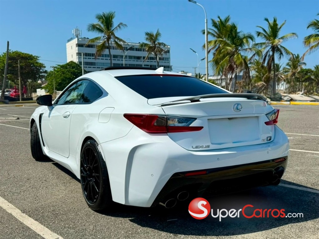 2016 Lexus RC F — foto 5 / 12