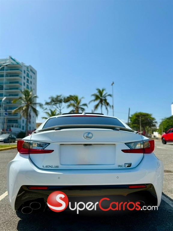 2016 Lexus RC F — foto 7 / 12
