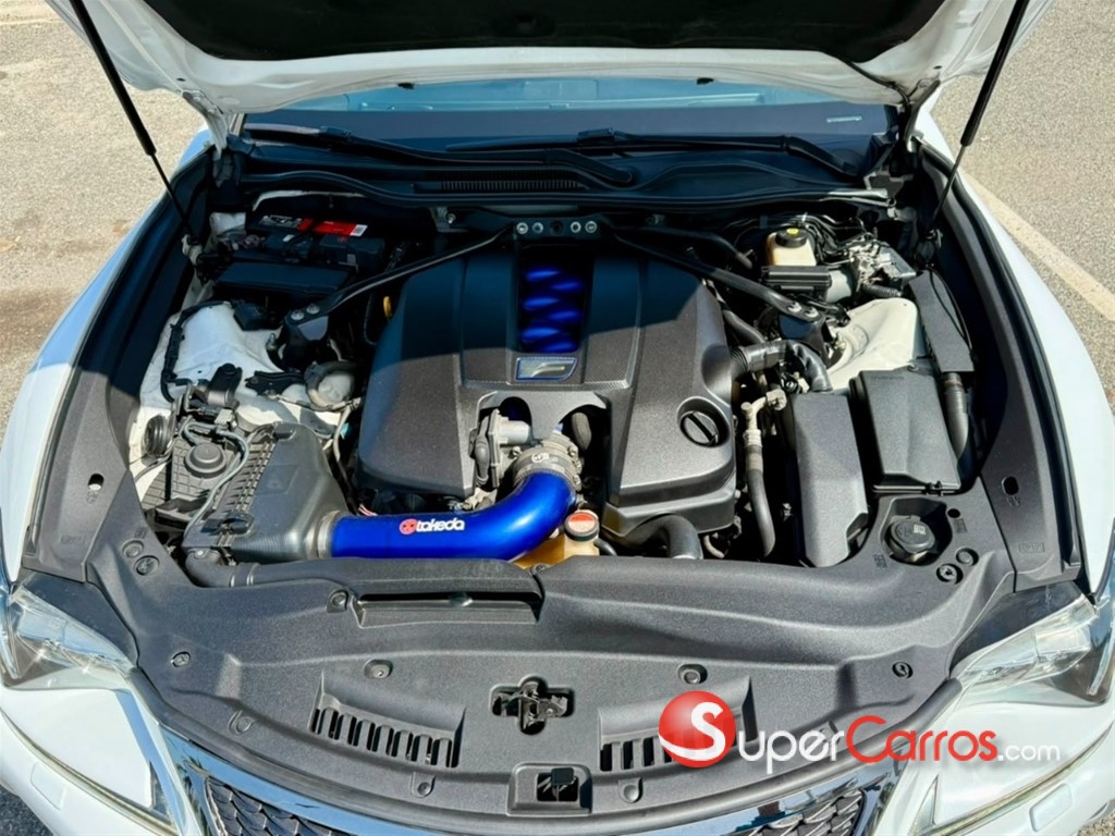 2016 Lexus RC F — foto 8 / 12