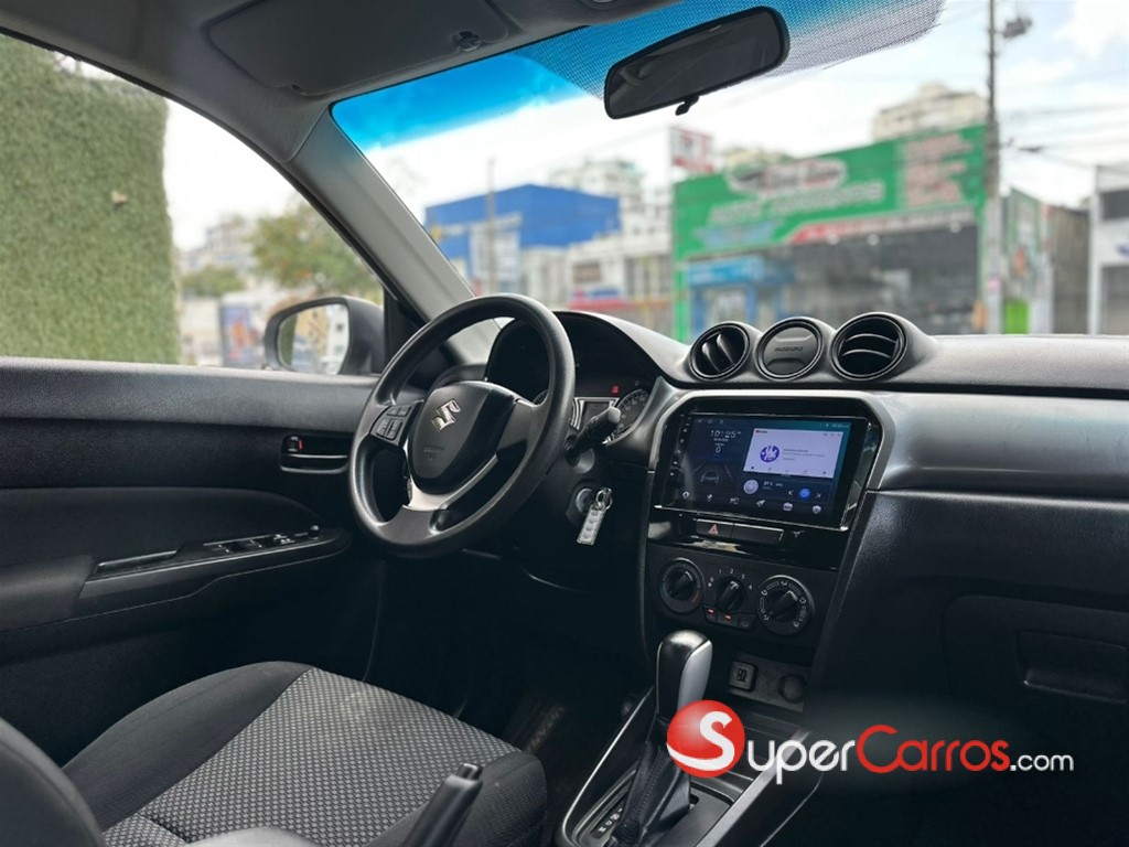 2024 Suzuki Vitara GL — foto 8 / 12