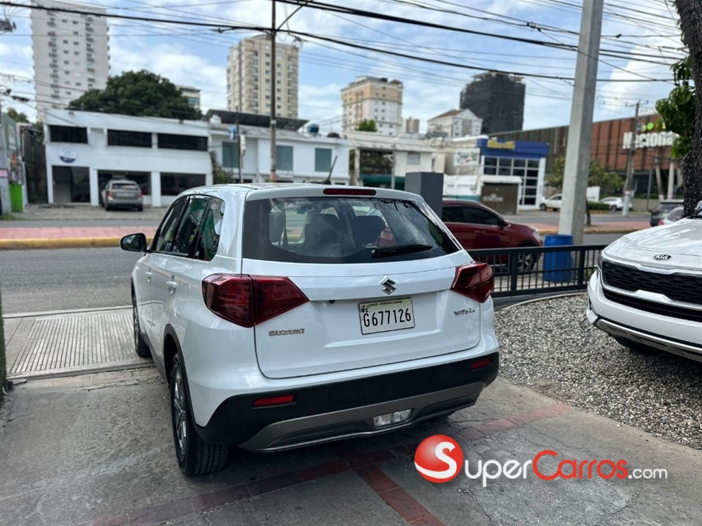 2024 Suzuki Vitara GL — foto 9 / 12