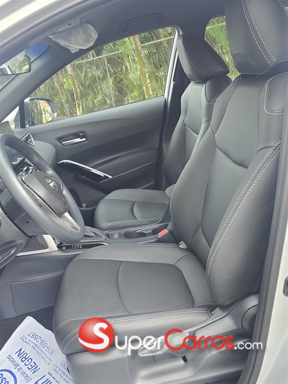 2027 Toyota Corolla Cross Full — foto 6 / 8