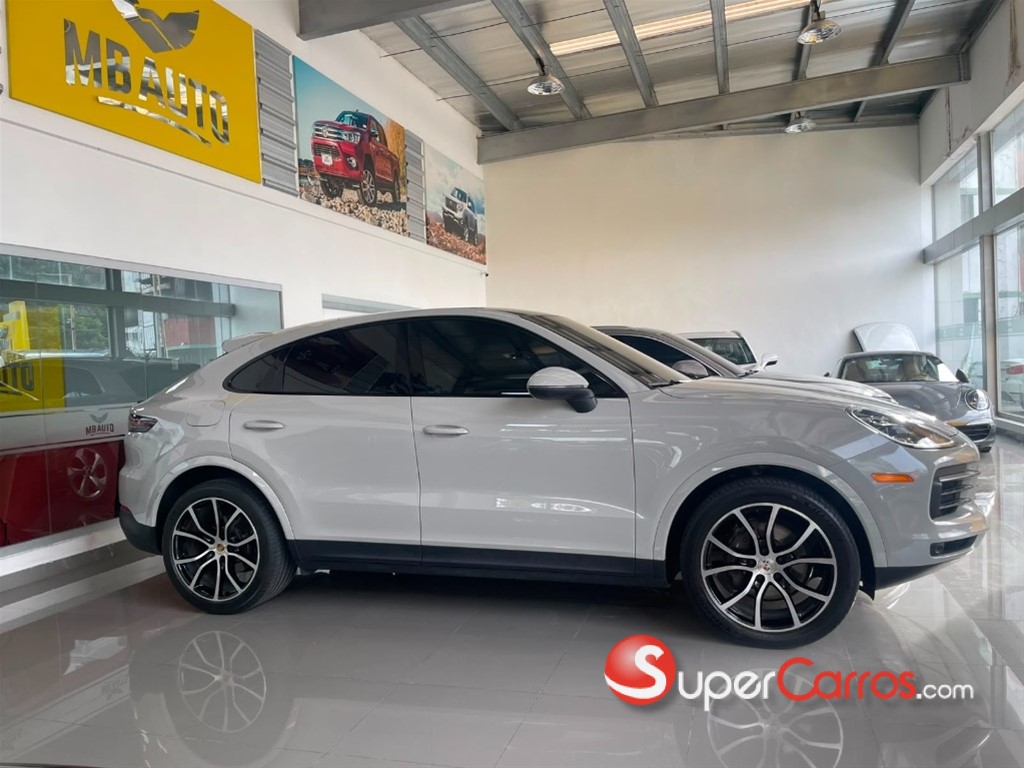 2020 Porsche Cayenne Coupe — foto 8 / 12