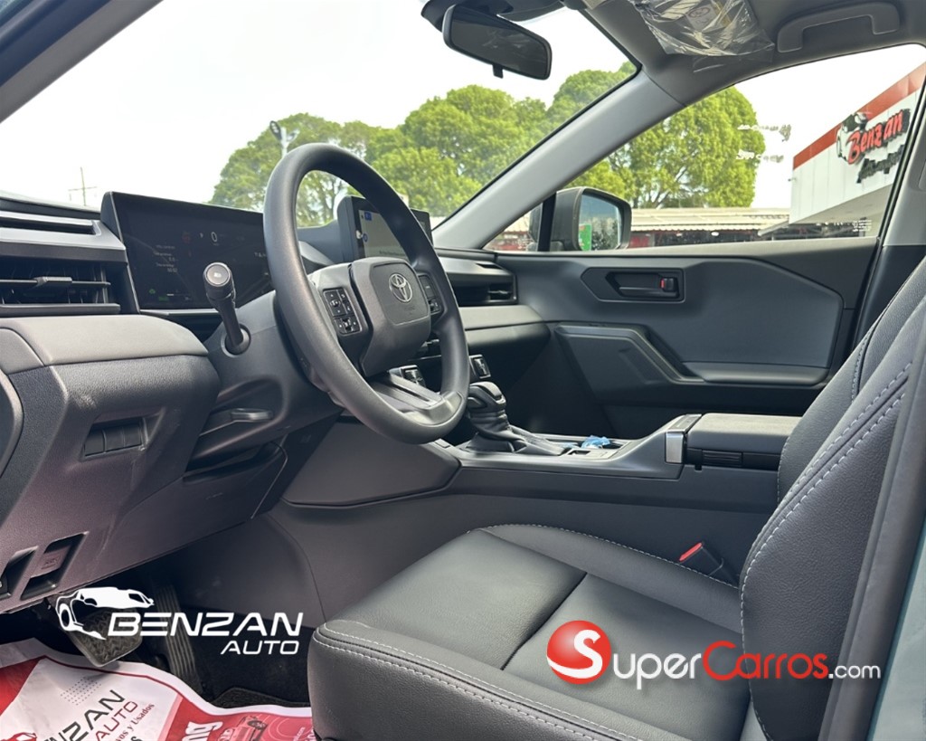 2027 Toyota RAV4 LE Hibrid — foto 7 / 9
