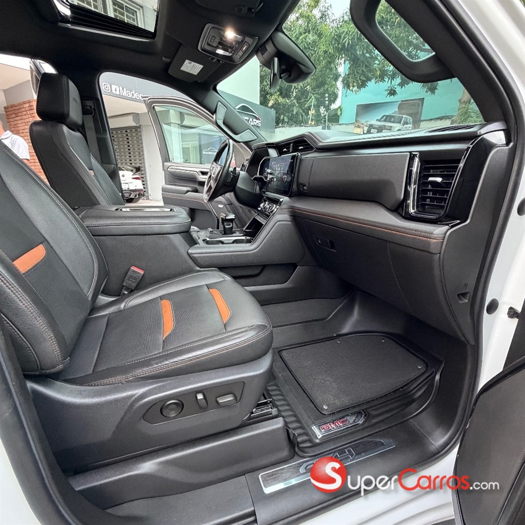 2022 GMC Sierra 1500 AT4 DURAMAX — foto 9 / 12