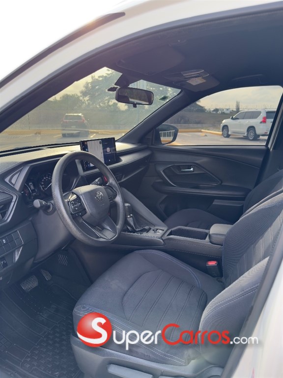 2024 Toyota Yaris Cross Full — foto 12 / 12