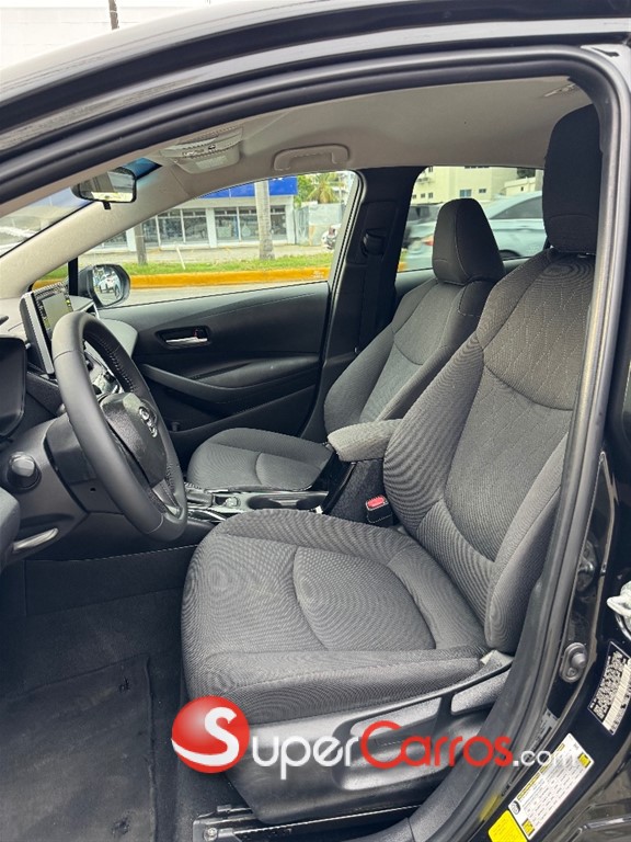 2020 Toyota Corolla LE — foto 7 / 10
