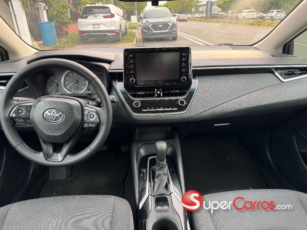 2020 Toyota Corolla LE — foto 8 / 10