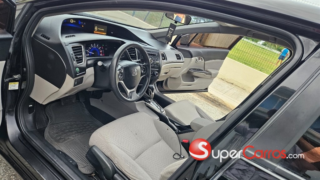 2015 Honda Civic — foto 9 / 12