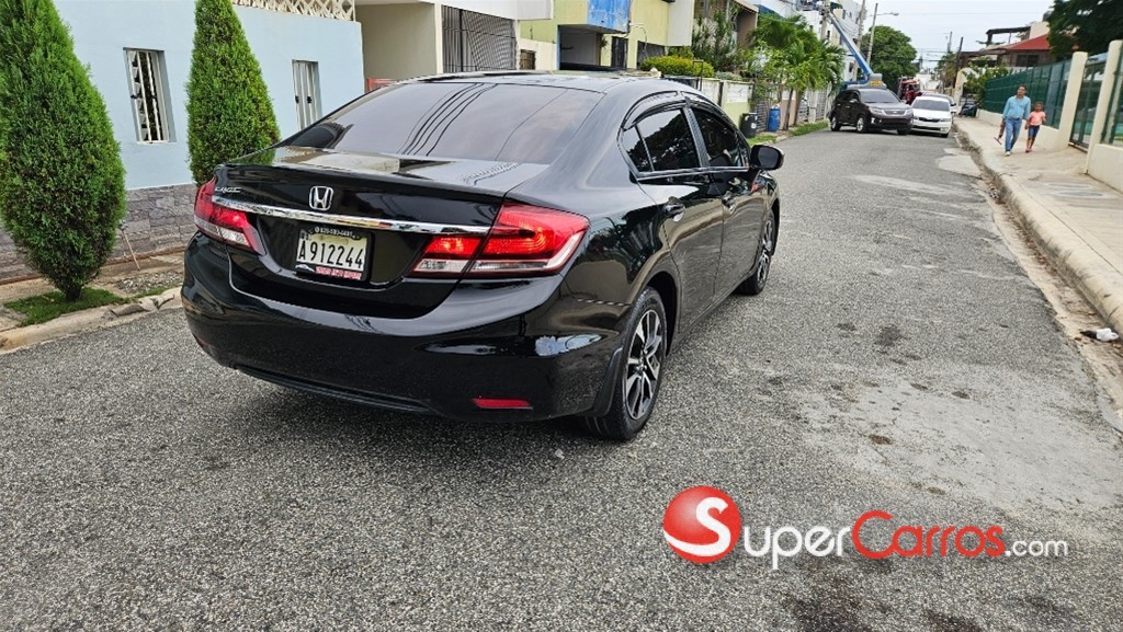 2015 Honda Civic — foto 10 / 12