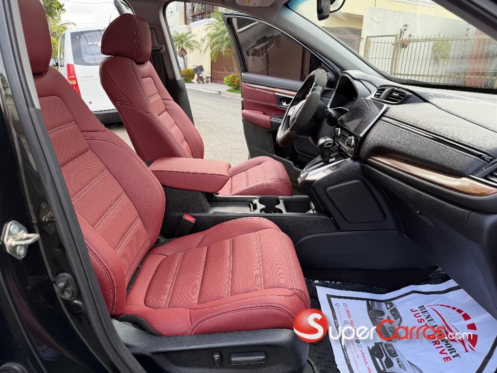 2017 Honda CR-V Touring — foto 2 / 12