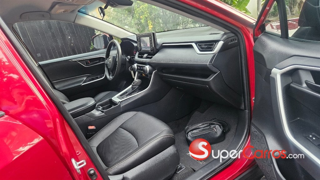 2021 Toyota RAV4 — foto 9 / 12
