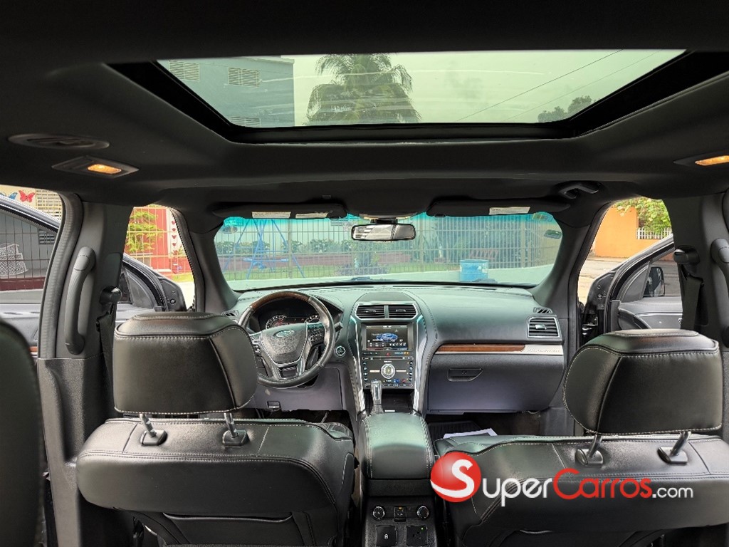 2016 Ford Explorer Platinum — foto 2 / 12