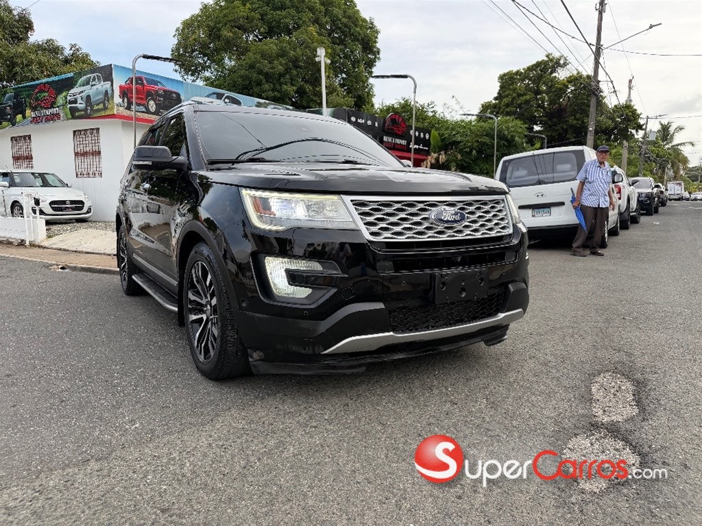 2016 Ford Explorer Platinum — foto 4 / 12