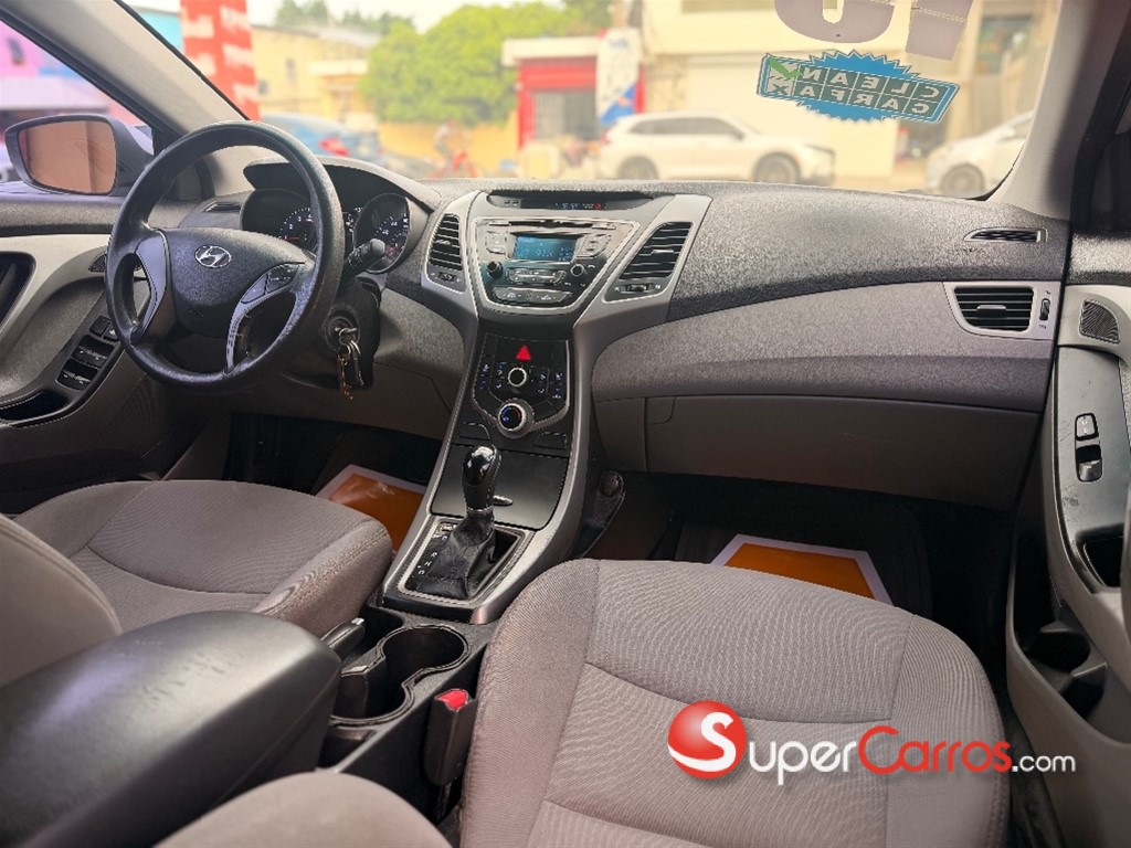 2016 Hyundai Elantra SE — foto 4 / 8