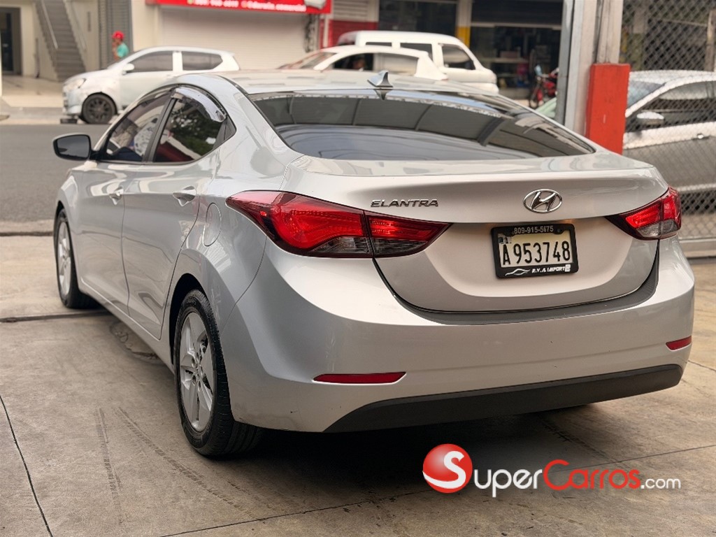 2016 Hyundai Elantra SE — foto 7 / 8