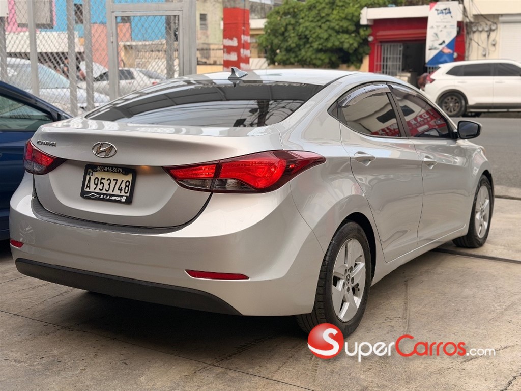2016 Hyundai Elantra SE — foto 8 / 8