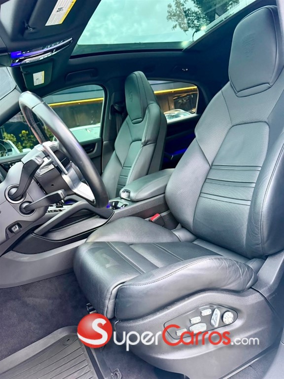 2021 Porsche Cayenne Coupe — foto 6 / 9