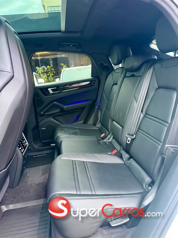 2021 Porsche Cayenne Coupe — foto 7 / 9