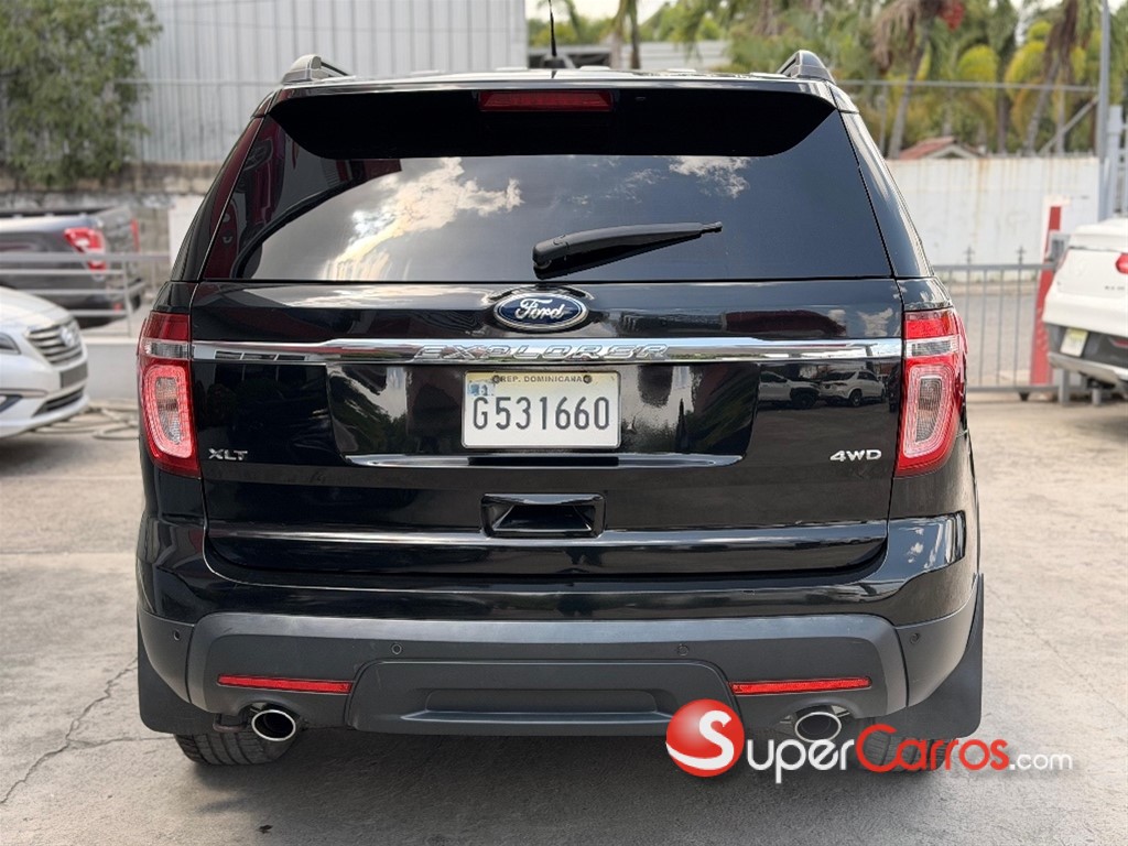 2015 Ford Explorer XLT — foto 4 / 11