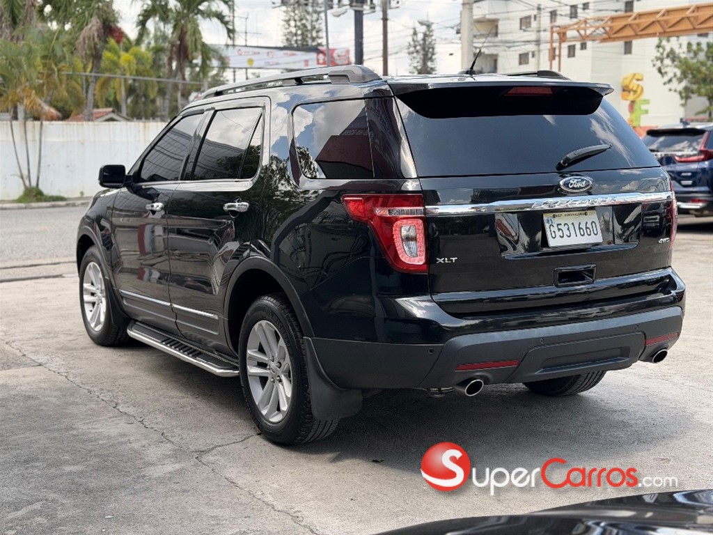 2015 Ford Explorer XLT — foto 6 / 11
