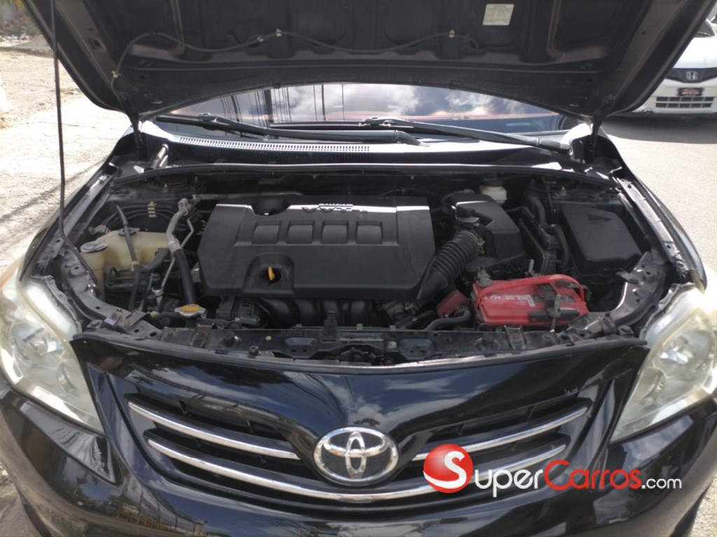 2013 Toyota Corolla LE — foto 5 / 8