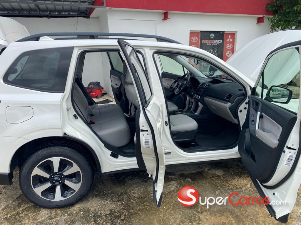 2018 Subaru Forester Premium — foto 5 / 12